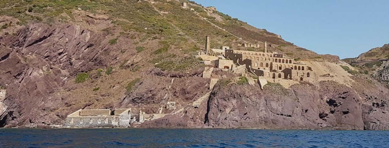 Bed & Breakfast L'Aquilino Iglesias Bagian luar foto